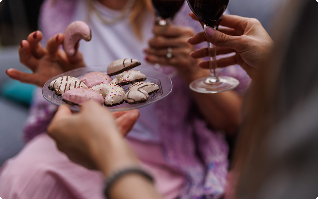 two people sharing cookies